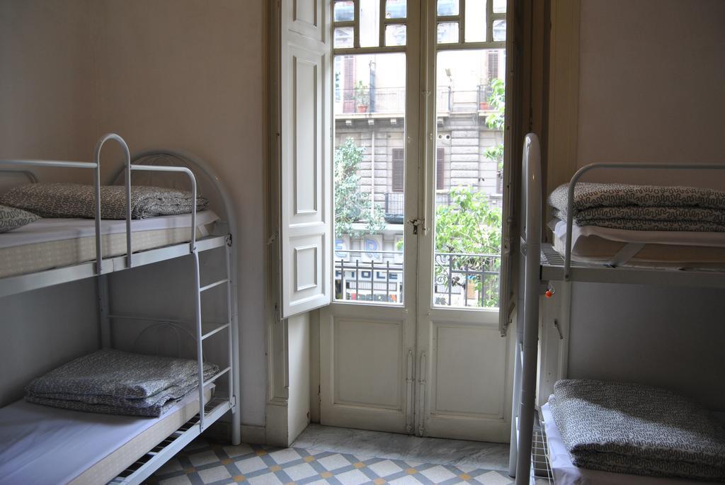 On The Way Hostel Παλέρμο Εξωτερικό φωτογραφία